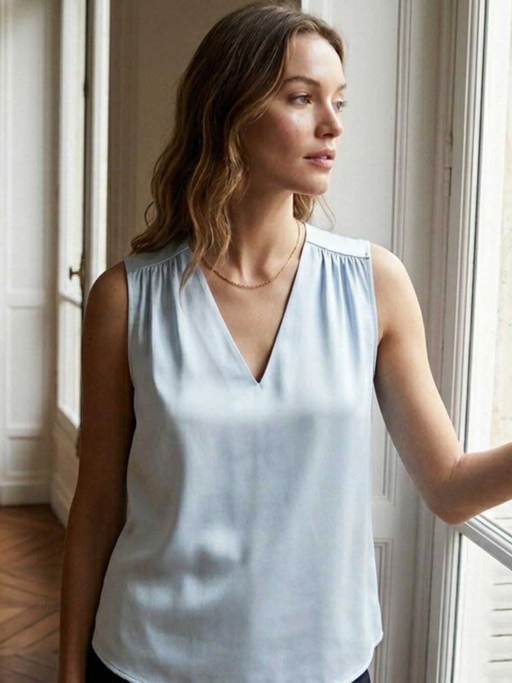NWT PJ Harlow Jill Light Blue V-Neck Sleeveless Women's Top Size Small